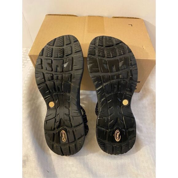 L  - Picture 3 of 3